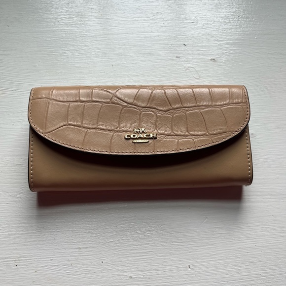 Coach alligator skin wallet - Picture 1 of 5